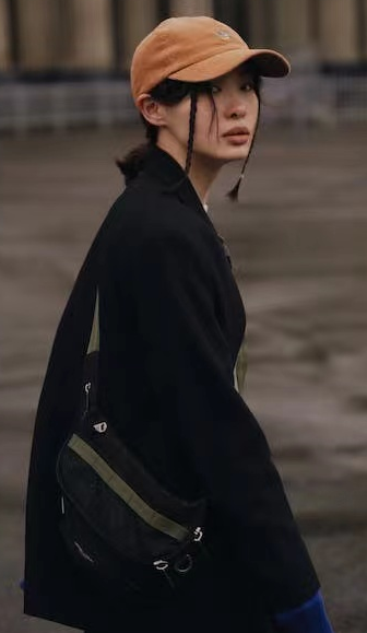 khaki baseball cap