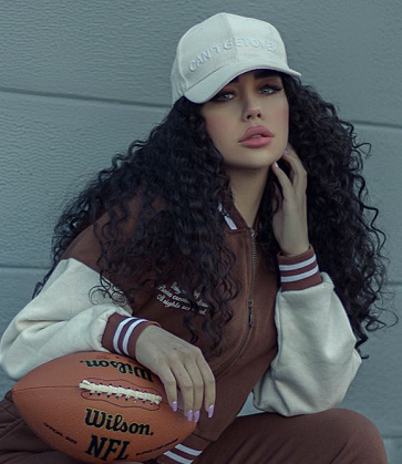 white baseball cap