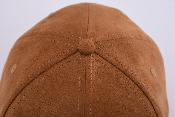 6-panel suede baseball cap
