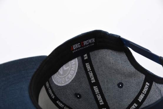 the inner sweatband of the Aung Crown washed baseball cap