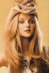 turned-up hat - aungcrown