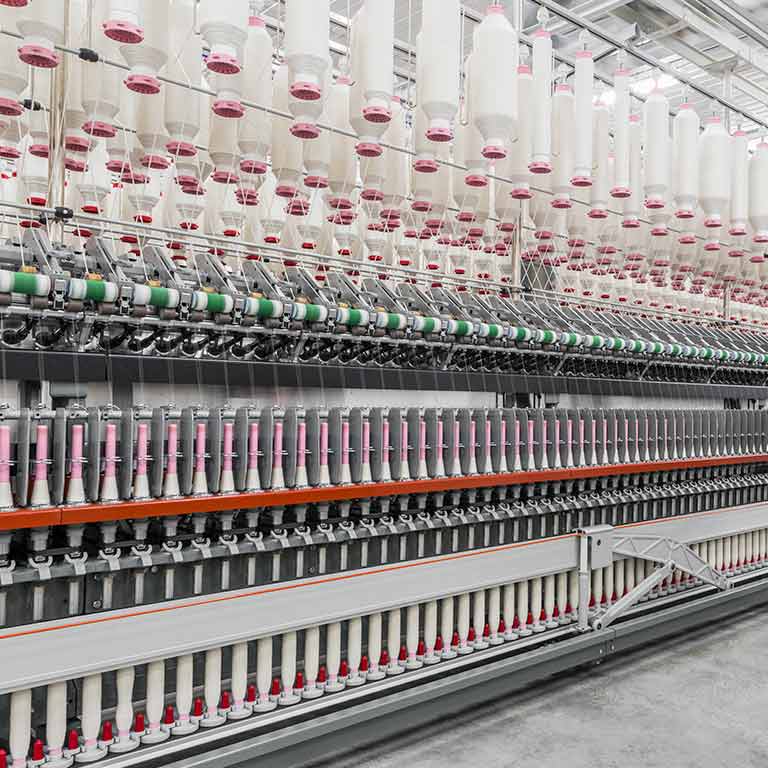 Spinning equipment for garment manfacuter